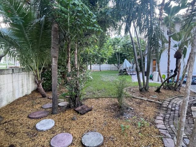 Home for rent at 3486 SW 51st St 3486 - photo 7474230