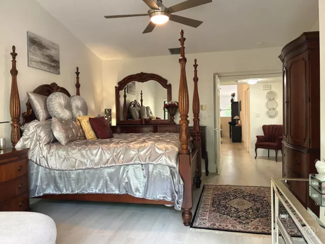 3-bedroom home for sale in Delray Beach - 5425 10th Fairway Drive 3 - MondialRealty