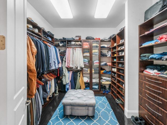 Home for sale at 7172 Valencia Drive - photo 6850144