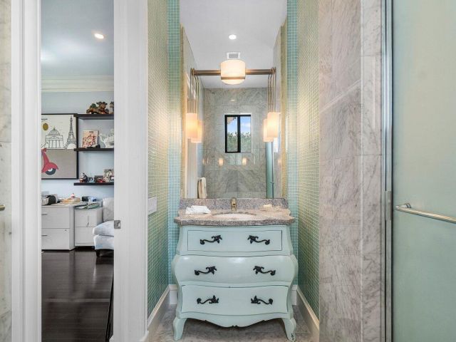 Home for sale at 7172 Valencia Drive - photo 6850148