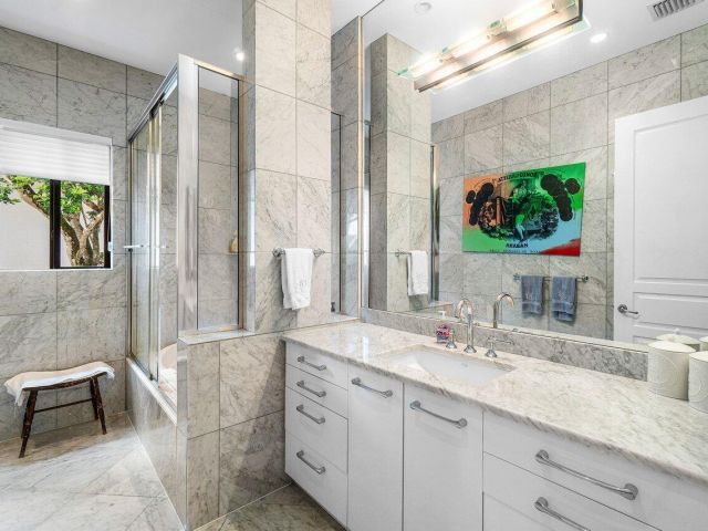 Home for sale at 7172 Valencia Drive - photo 6850150