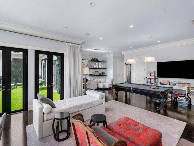 Home for sale at 7172 Valencia Drive - photo 6850156