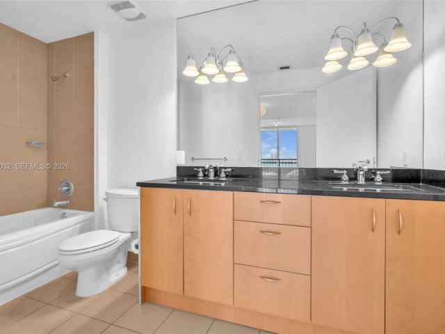 Apartment for sale  Unit #L-822 - photo 6839079