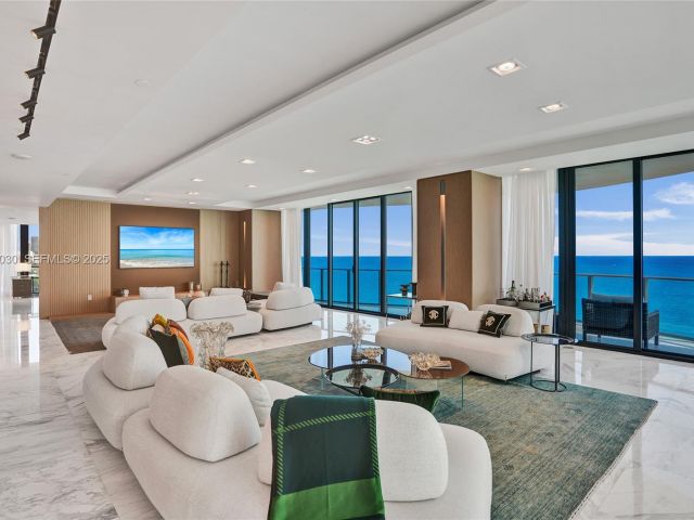 Apartment for sale  Unit #16 - photo 7494430