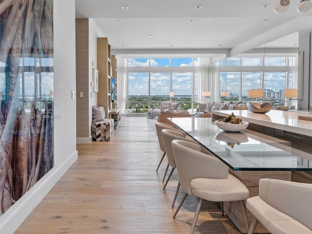 Apartment for sale  Unit #PH-1613 - photo 6839306