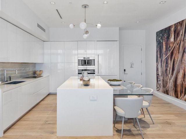 Apartment for sale  Unit #PH-1613 - photo 6839308