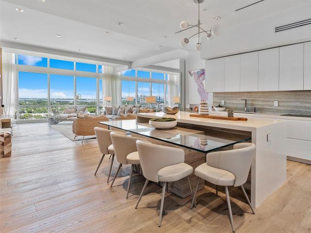 Apartment for sale  Unit #PH-1613 - photo 6839314