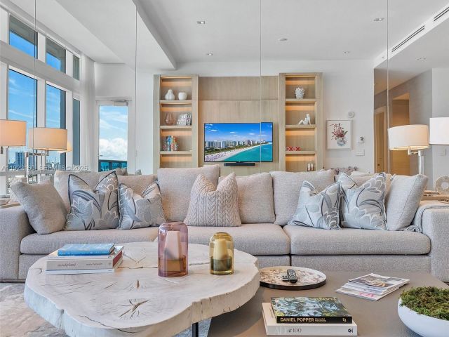 Apartment for sale  Unit #PH-1613 - photo 6839316