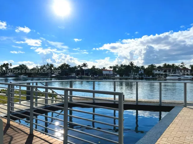 1-bedroom condo for rent in Miami Beach - 6620 Indian Creek Dr 617 - MondialRealty