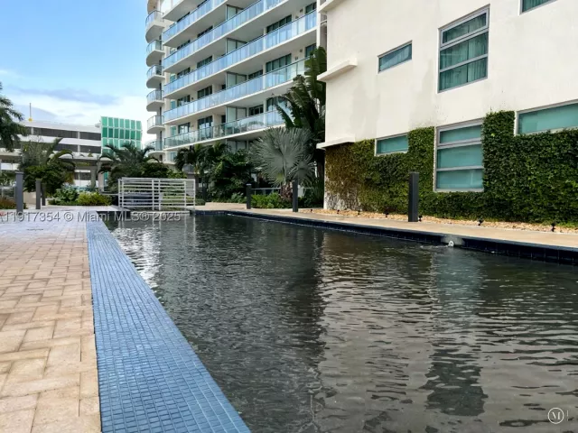 1-bedroom condo for rent in Miami Beach - 6620 Indian Creek Dr 617 - MondialRealty