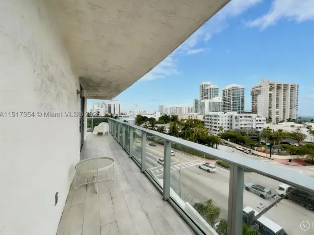 1-bedroom condo for rent in Miami Beach - 6620 Indian Creek Dr 617 - MondialRealty