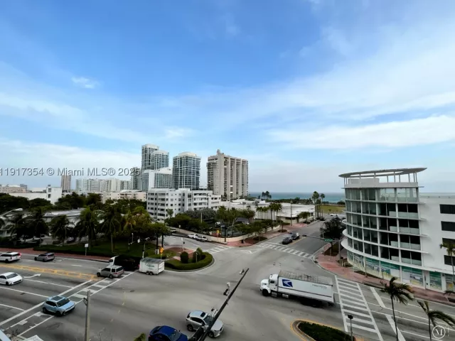 1-bedroom condo for rent in Miami Beach - 6620 Indian Creek Dr 617 - MondialRealty