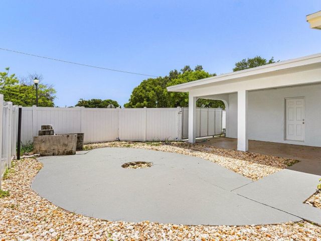 Home for sale at 123 NW 6th Avenue - photo 6866476