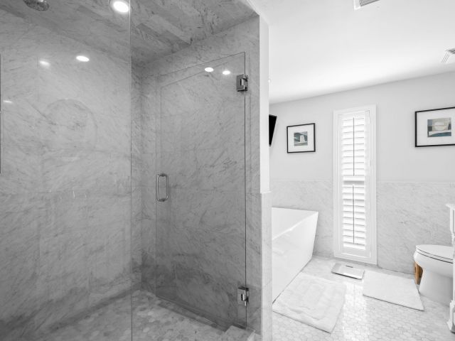 Home for sale at 713 SE 25th Avenue - photo 6888109