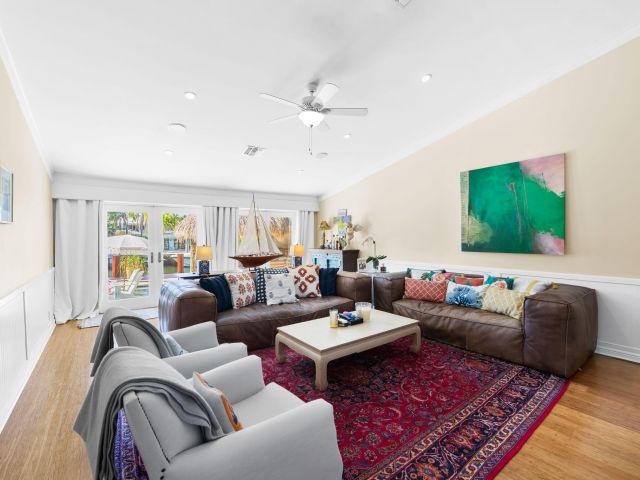 Home for sale at 713 SE 25th Avenue - photo 6888125