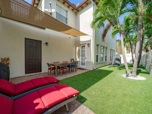 Home for rent at 50 Via Poinciana Lane - photo 6850108