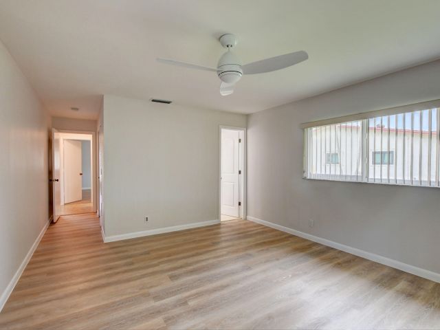 Home for rent at 6347 Country Wood Way - photo 6866440