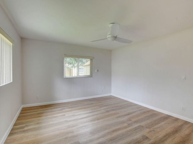 Home for rent at 6347 Country Wood Way - photo 6866441