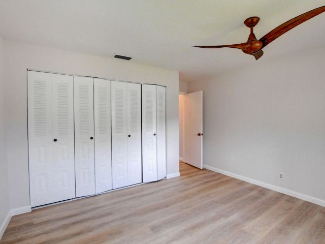 Home for rent at 6347 Country Wood Way - photo 6866444