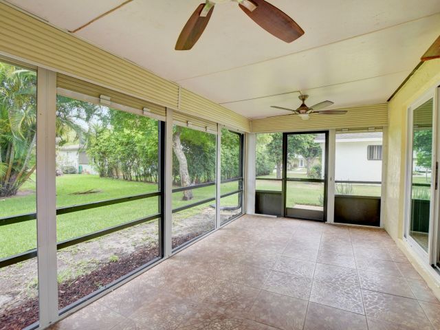 Home for rent at 6347 Country Wood Way - photo 6866446