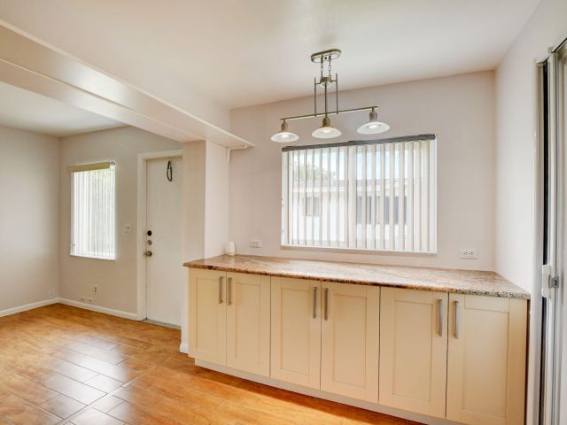 Home for rent at 6347 Country Wood Way - photo 6866452