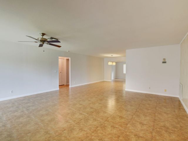 Home for rent at 6347 Country Wood Way - photo 6866453