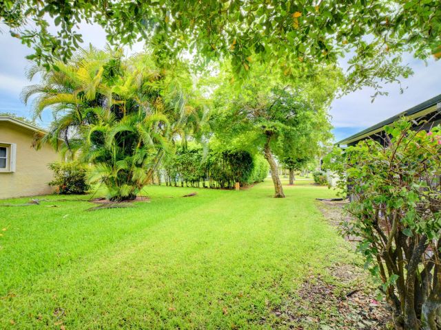 Home for rent at 6347 Country Wood Way - photo 6866457