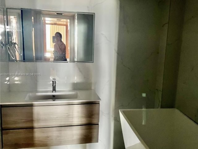 Apartment for rent  Unit #A-1856 - photo 6841679