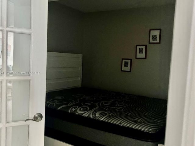 Apartment for rent  Unit #A-1856 - photo 6841681