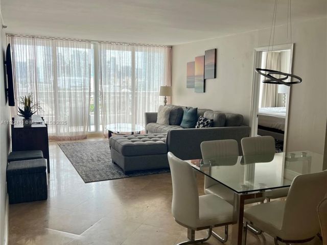 Apartment for rent  Unit #A-1856 - photo 6841688