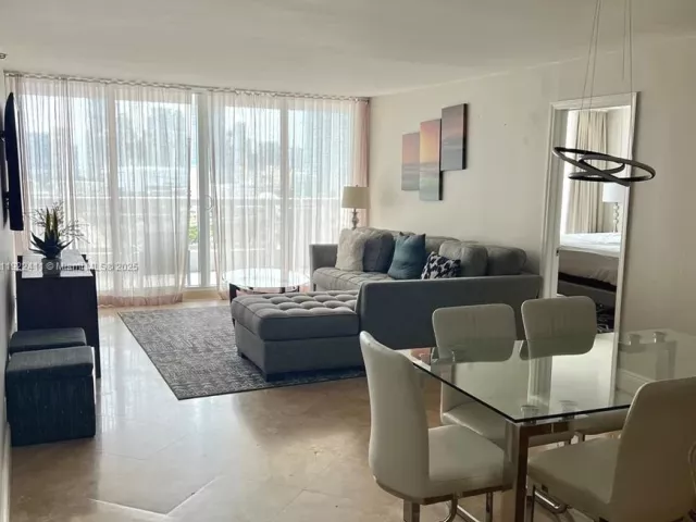 3-bedroom condo for rent in Miami - 1717 N Bayshore Dr A-1856 - MondialRealty