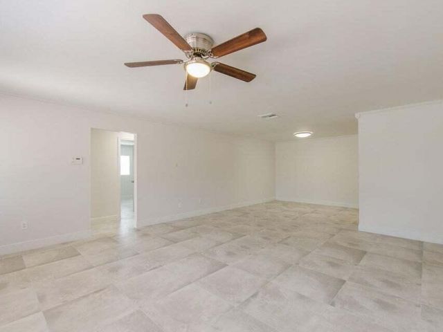 Home for rent at 22191 SW 60th Avenue - photo 6850121