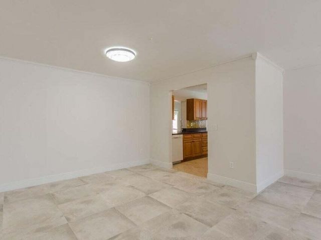 Home for rent at 22191 SW 60th Avenue - photo 6850123