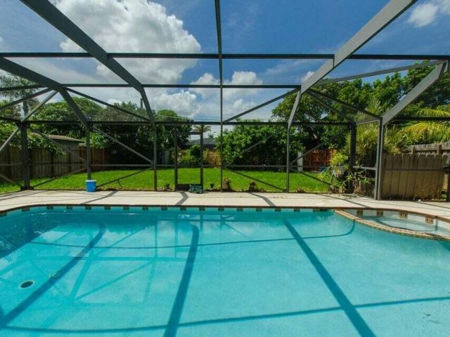 Home for rent at 22191 SW 60th Avenue - photo 6850126