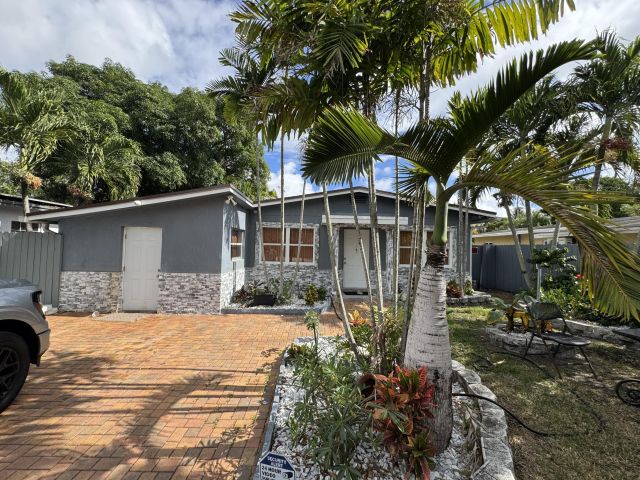 Home for sale at 1132 NW 7th Terrace - photo 6867448