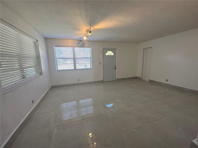 Home for rent at 209 SW 5th St - photo 6841789