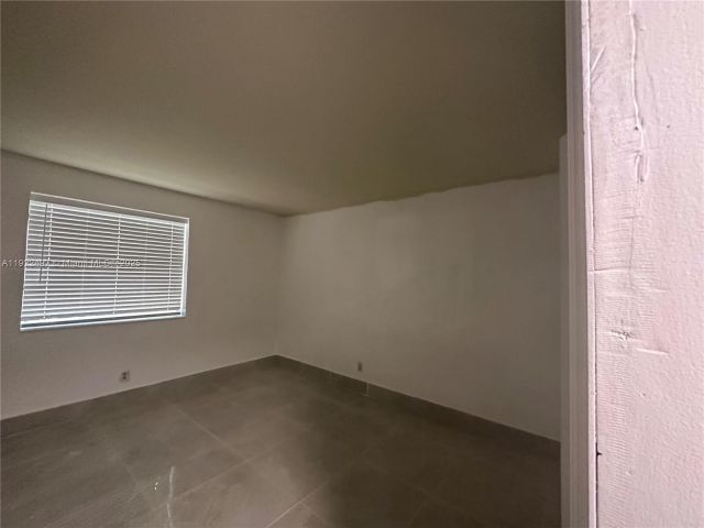 Home for rent at 209 SW 5th St - photo 6841791
