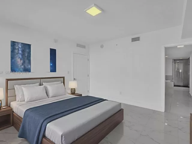 3-bedroom condo for sale in Sunny Isles Beach - 400 Sunny Isles Blvd 1519 - MondialRealty