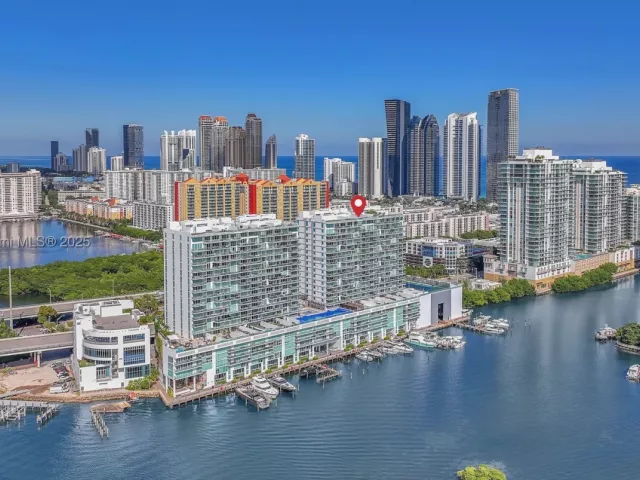 3-bedroom condo for sale in Sunny Isles Beach - 400 Sunny Isles Blvd 1519 - MondialRealty