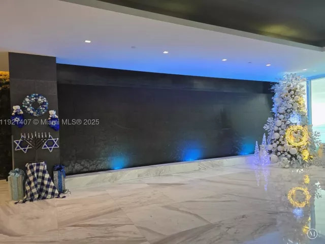 3-bedroom condo for sale in Sunny Isles Beach - 400 Sunny Isles Blvd 1519 - MondialRealty
