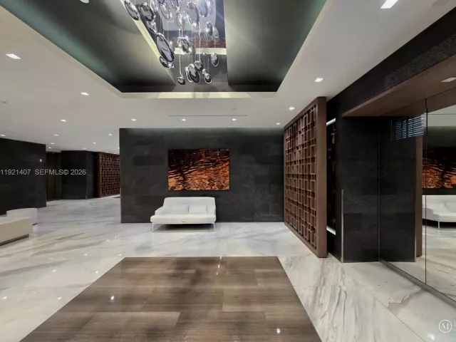 3-bedroom condo for sale in Sunny Isles Beach - 400 Sunny Isles Blvd 1519 - MondialRealty