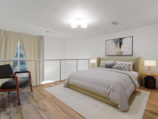 1-bedroom condo for sale in Miami - 1050 Brickell Ave 1006 - MondialRealty