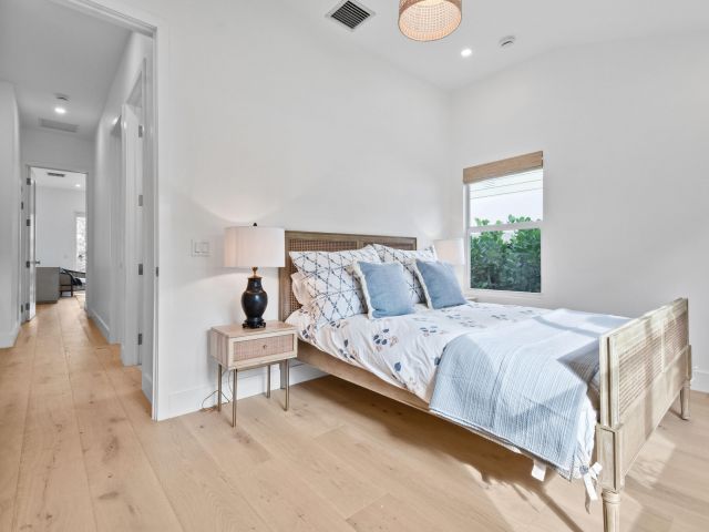 Home for rent at 845 Sunset Road - photo 6848378