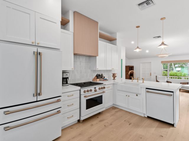 Home for rent at 845 Sunset Road - photo 6848384