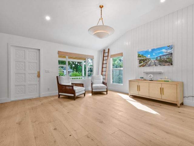 Home for rent at 845 Sunset Road - photo 6848386