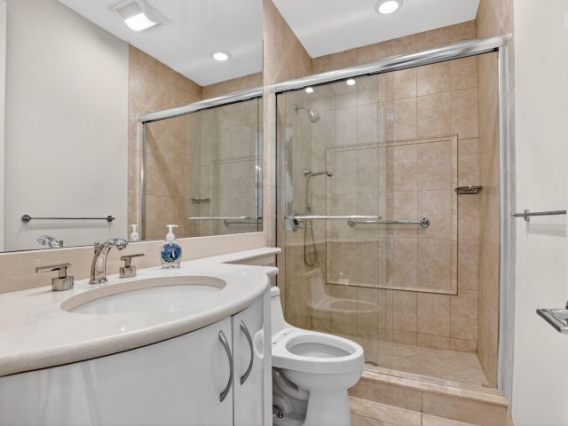 Home for sale at 7567 Rexford Road - photo 6861986