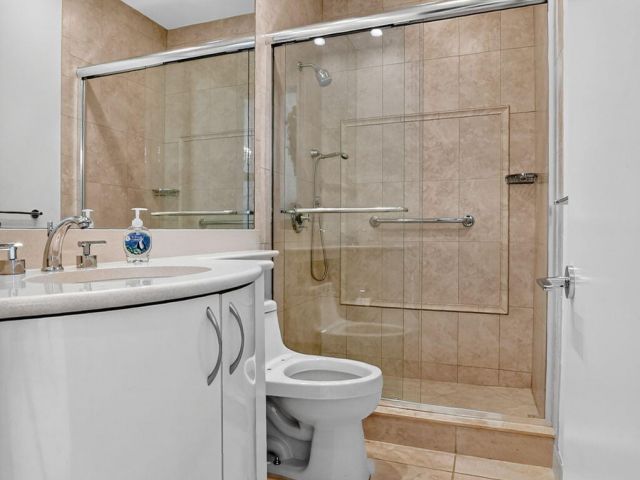 Home for sale at 7567 Rexford Road - photo 6861987