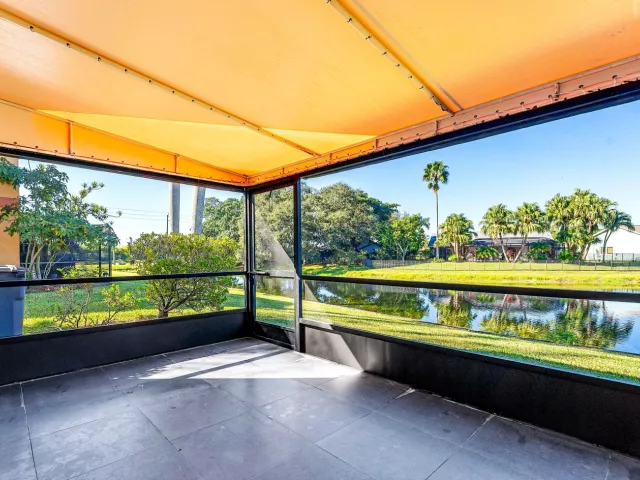 3-bedroom home for sale in Boca Raton - 19931 Villa Lante Place - MondialRealty