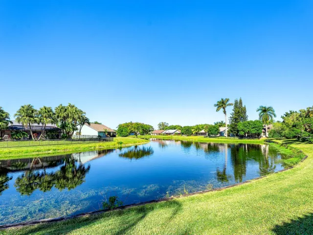 3-bedroom home for sale in Boca Raton - 19931 Villa Lante Place - MondialRealty