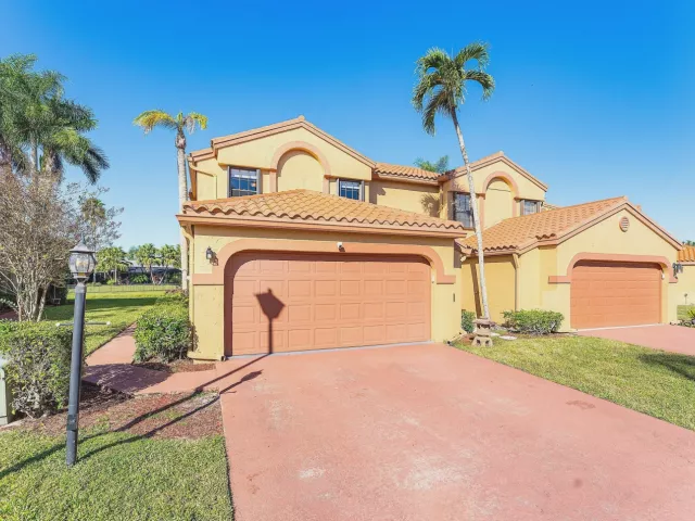 3-bedroom home for sale in Boca Raton - 19931 Villa Lante Place - MondialRealty